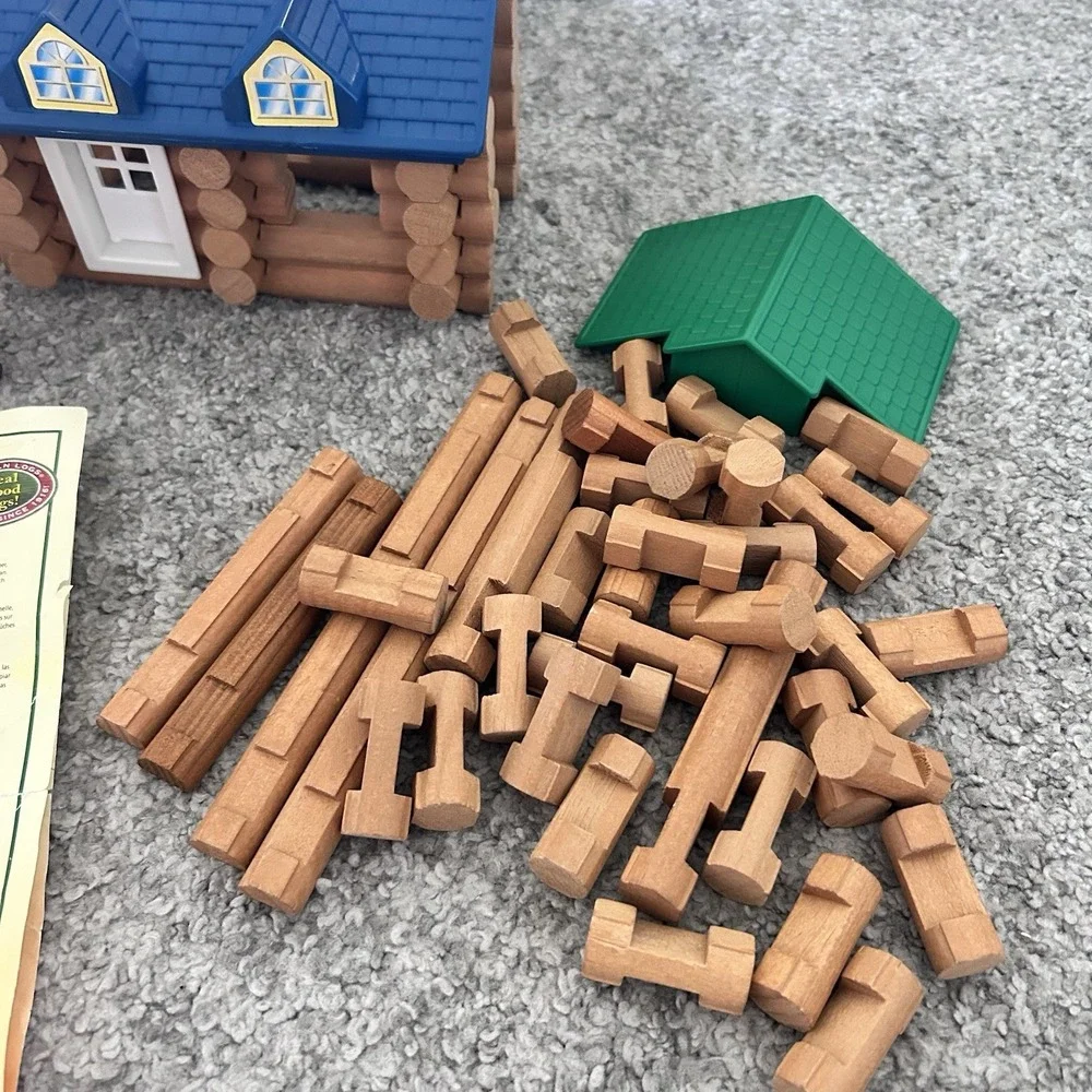 Lincoln Logs please zoom